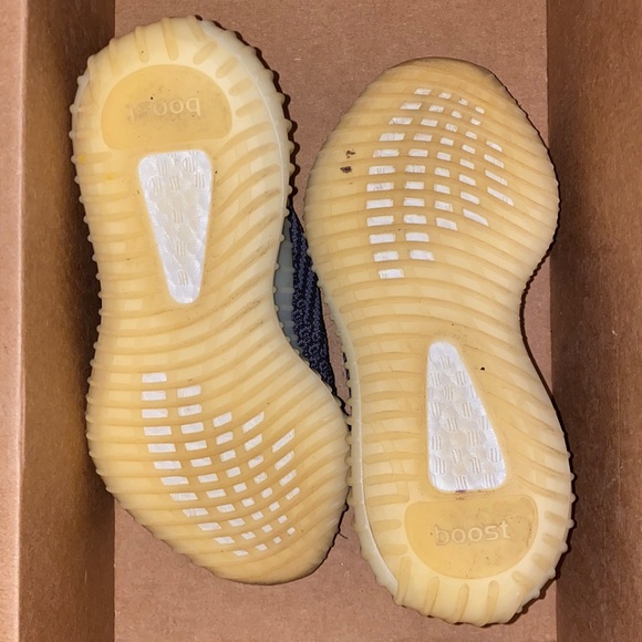 Carbon Yeezy sneakers main image 6
